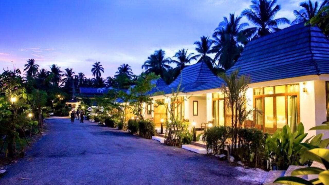 Ruean Thai Nai Bang By Pansak Resort Surat Thani Exteriör bild