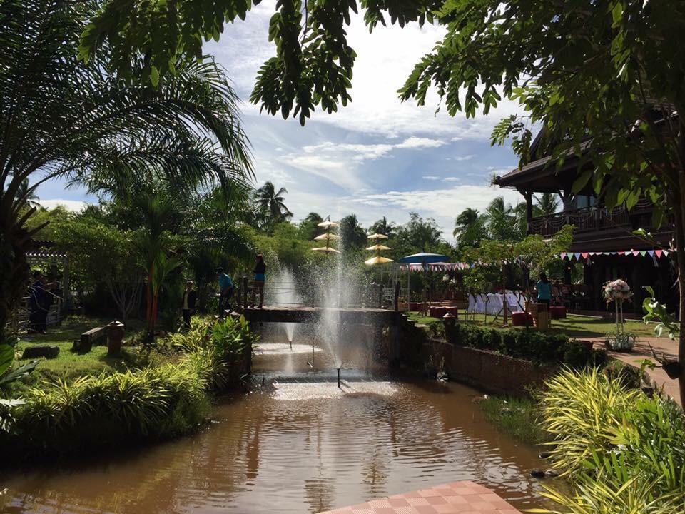 Ruean Thai Nai Bang By Pansak Resort Surat Thani Exteriör bild