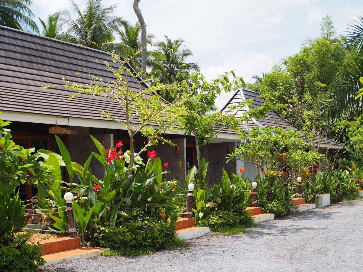 Ruean Thai Nai Bang By Pansak Resort Surat Thani Exteriör bild